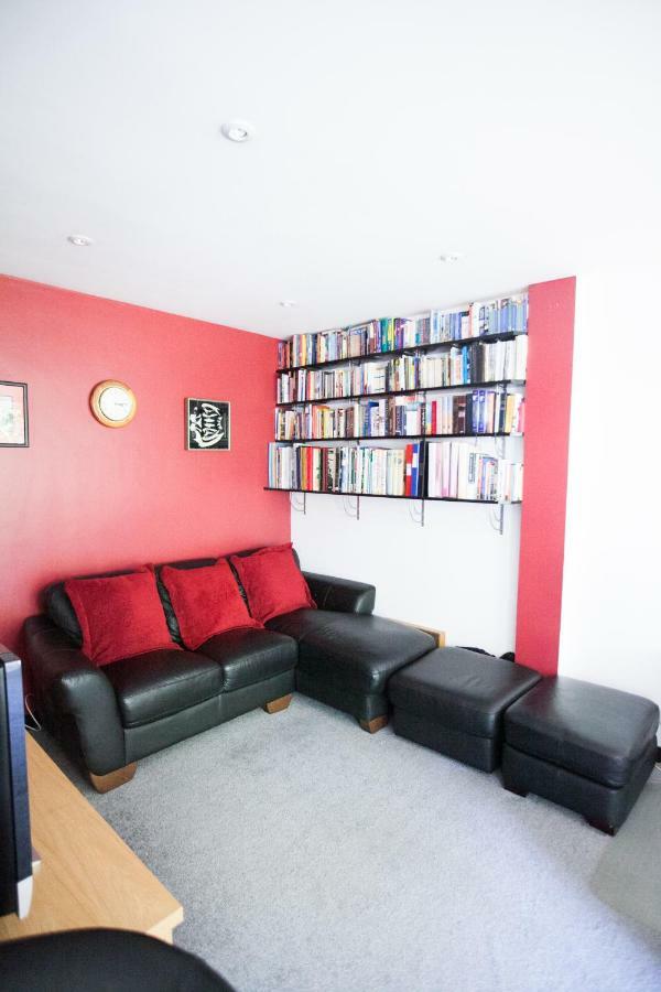 Honest University Apartment 2 Southampton Exteriör bild